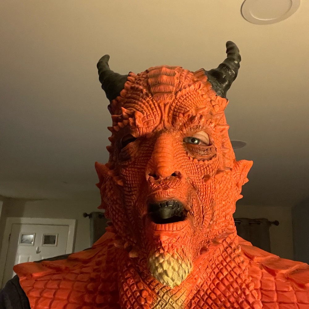HALLOWEEN DEVILS MASK